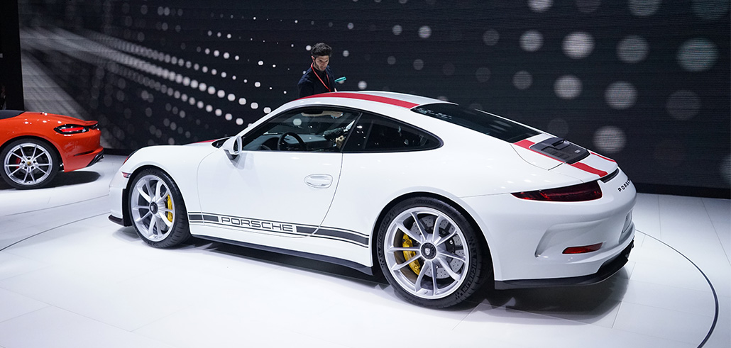 911r